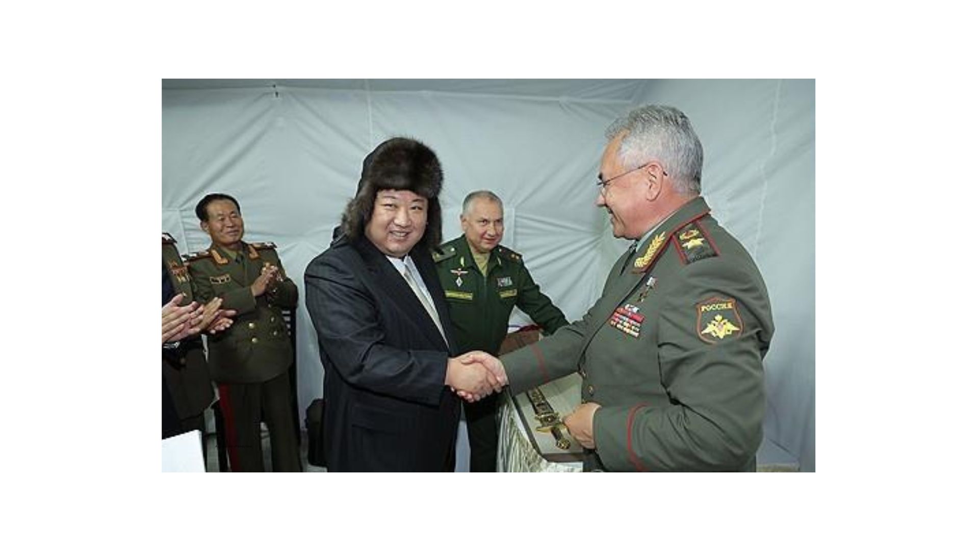 Duuren.Life - Оросууд Ким Жон Уны малгайн өмсгөлийг хэрхэн олж мэдсэн бэ?