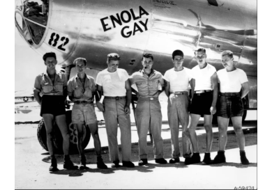 1945 онд Хирошимаг бөмбөгдсөн “Enola Gay” онгоцны нэр ямар утгатай вэ?