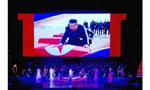 Ким Чен Ун ОХУ-д амиа алдсан солонгос цэргүүдийн дурсгалыг хүндэтгэв