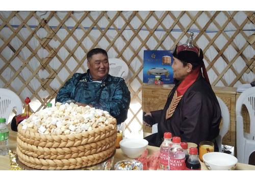 Улсын начин С.Багахүү: Солонгос бөхчүүд баруун золгож барилдахаараа манай залуусыг унагаж байна лээ
