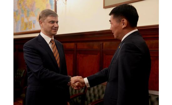 "Улаанбаатар төмөр зам" ажилчдынхаа цалинг үе шаттай нэмэгдүүлнэ