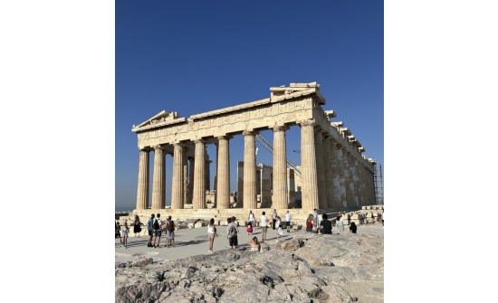 Грек: Аялал жуулчлалаас олсон орлого түүхэн дээд хэмжээнд хүрэв
