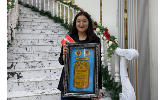Б.Айман: Америк, Европын 25 их сургуульд өргөдлөө явуулаад 20-иос нь тэнцсэн хариу авсан