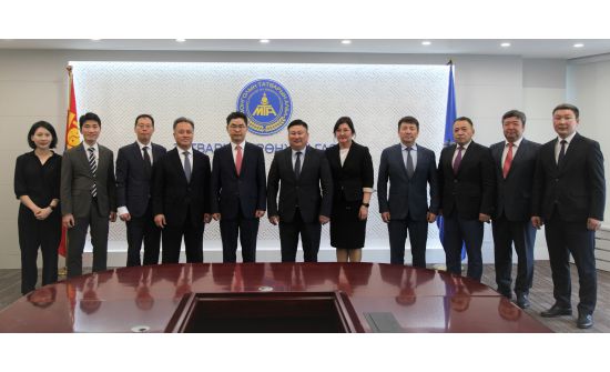 БНСУ-ын Үндэсний татварын албаны дарга Монголд айлчлав