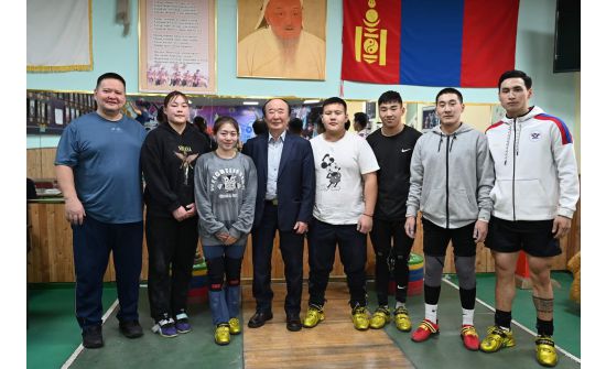 Хүндийн өргөлтийн Азийн аваргад Монголын 14 тамирчин өрсөлдөнө