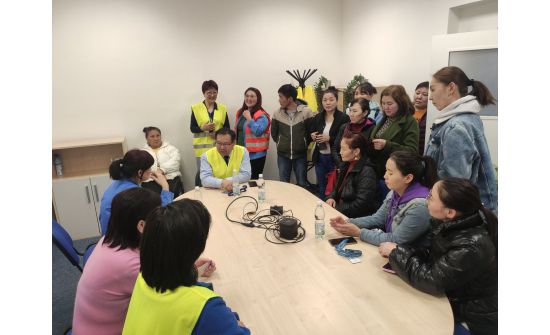 “Foxconn” үйлдвэрийн монгол ажилчид