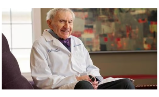 Дэлхийн хамгийн өндөр настай эмч урт наслах нууцын талаар зөвлөжээ