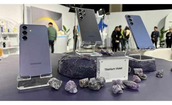 “Samsung” компанийн “S24 Ultra” гар утас гадаад дуудлагыг шууд орчуулна