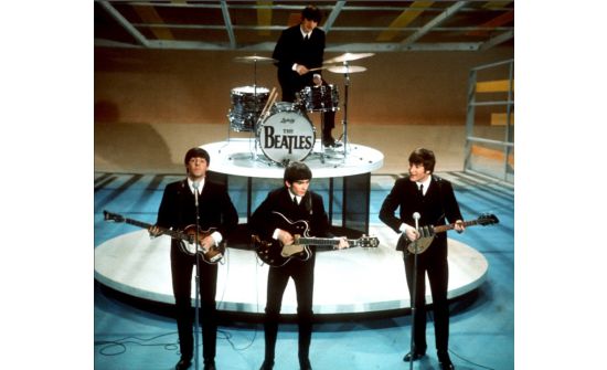 “Beatles” хамтлаг дахин мэндлэв