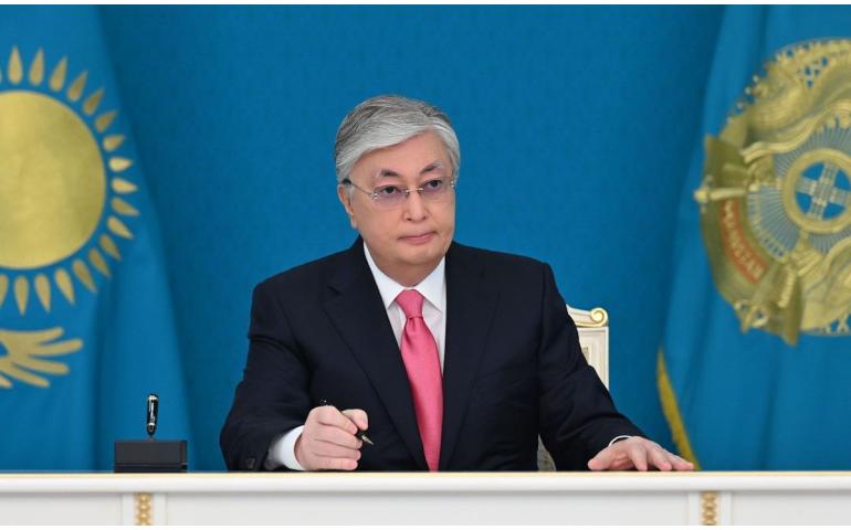 Казахстан: К.Токаев өмнөх ерөнхийлөгч Н.Назарбаевын эрхийг хасав