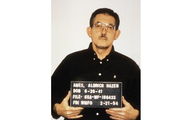 Оросын талд ажиллаж байсан Америкийн тагнуулч 84 насандаа шоронд нас барав